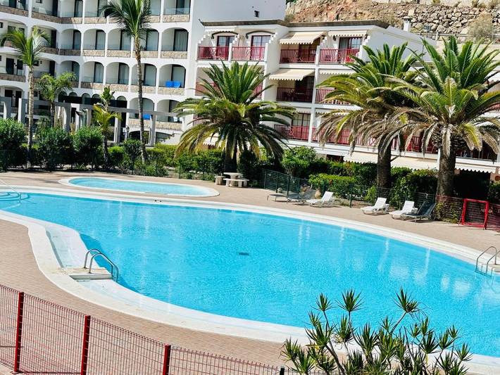 Apartamento para 5 personas, con piscina y vistas además de jardín y piscina para niños en Playa del Cura