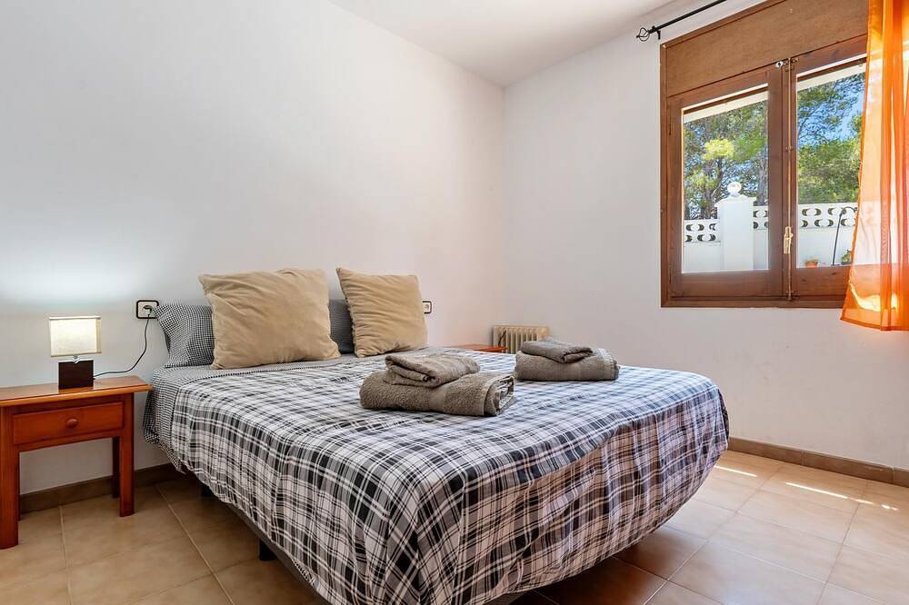 Villa in quiet area with private pool, 10min beach and center in Vandellòs i l'Hospitalet de l'Infant, Costa Dorada