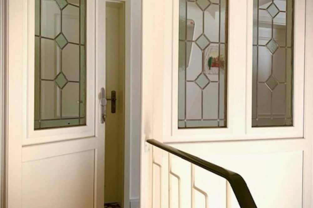 Ganze Wohnung, Ferienwohnung Tina - Appartement/Fewo, Dusche, Wc, 3 Schlafräume in Dahn, Landkreis Südwestpfalz