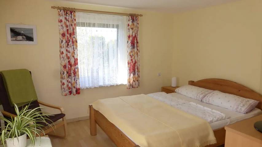 Ferienwohnung für 2 Personen, mit Garten in Dierkow - 3