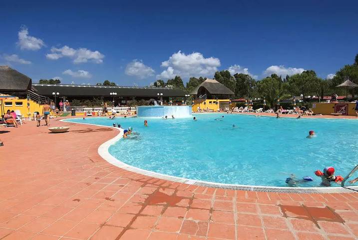 Wohnwagen für 6 Personen, mit Terrasse in der Toskana - 4