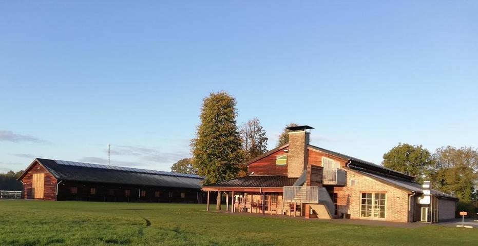 Location de vacances pour 93 personnes, avec vue et jardin, adapté aux familles à Peer - 3