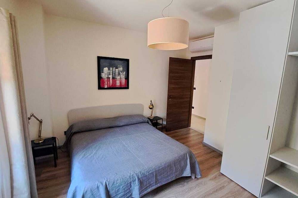 Apartamento entero, Domus Acaja - Lodging Ludovico of Savoy-Acaja in Pinerolo, Provincia de Torino