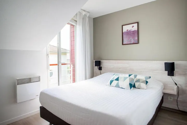 Apartmenthotel for 2 people, with garden and pool as well as terrace - 1