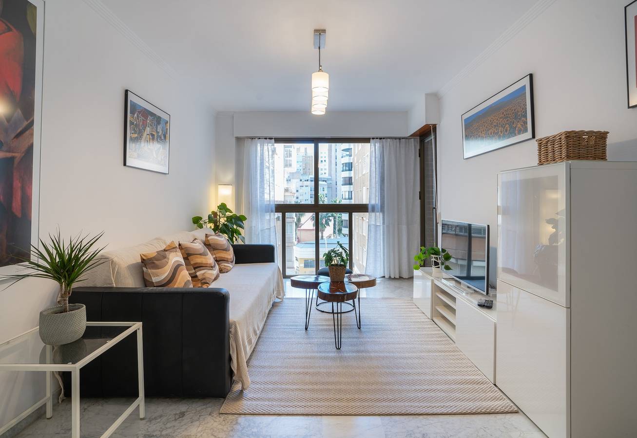 Ganze Wohnung, Ferienwohnung Gran Confort Muelle Uno mit Wlan, Klimaanlage und Balkon in Playa de la Malagueta, Malaga