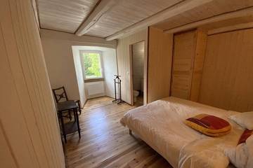 Cottage pour 2 personnes, avec jardin à Saint-Georges-de-Lévéjac