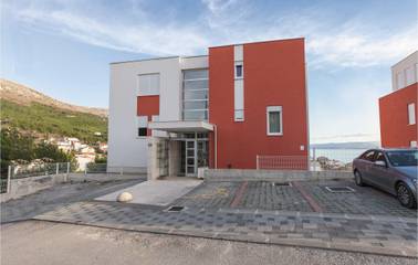 Cottage pour 4 personnes, avec terrasse à Podstrana