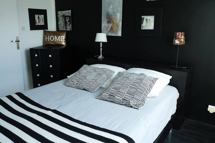 Gîte pour 4 personnes, avec terrasse et jacuzzi dans Plage Sables Blancs - 3