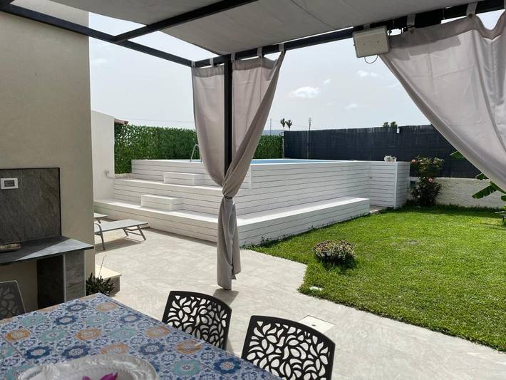 Casa vacanza per 6 persone, con piscina e giardino - 1