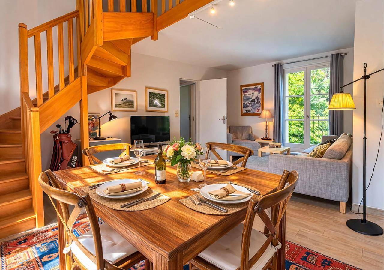 Appartement entier, Two-Bedroom Apartment in Saint-Martin-du-Vieux-Bellême, Parc naturel régional du Perche