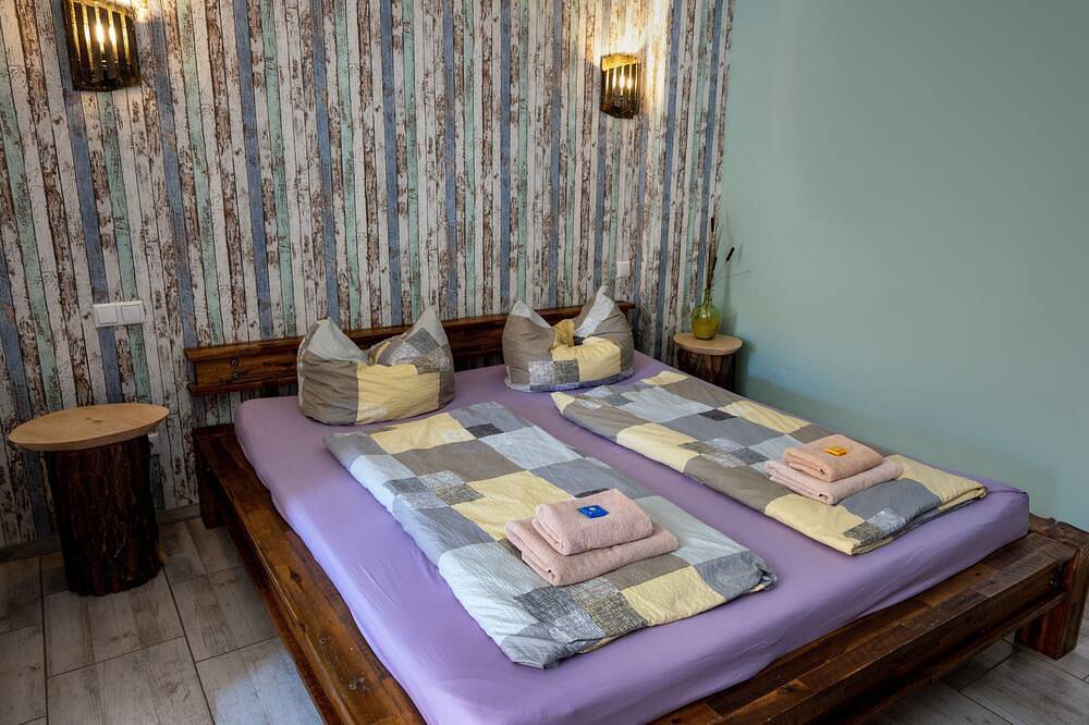 Doppelzimmer - Pension Cubana in Rothenburg/Oberlausitz, Oberlausitz-Niederschlesien