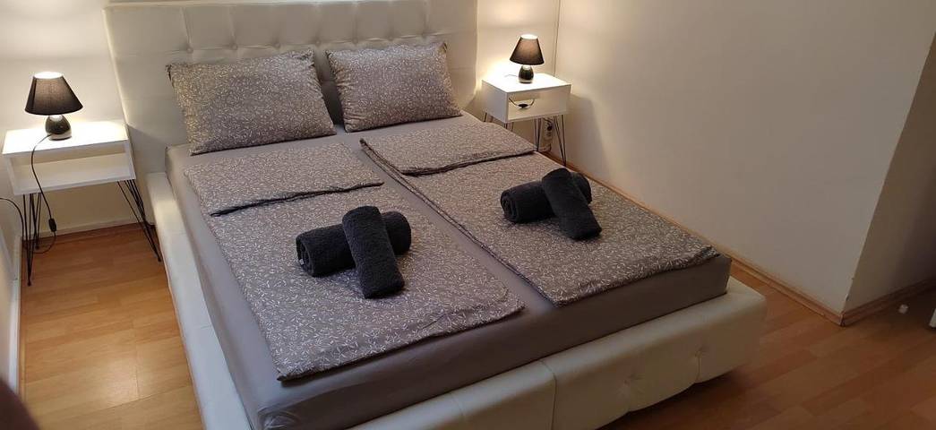 Appartement de vacances pour 4 personnes, avec vue et jardin
