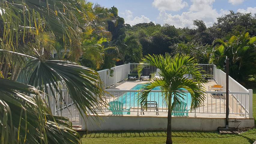 Gîte pour 5 personnes, avec piscine ainsi que jardin et terrasse dans Pointe-à-Pitre - 4