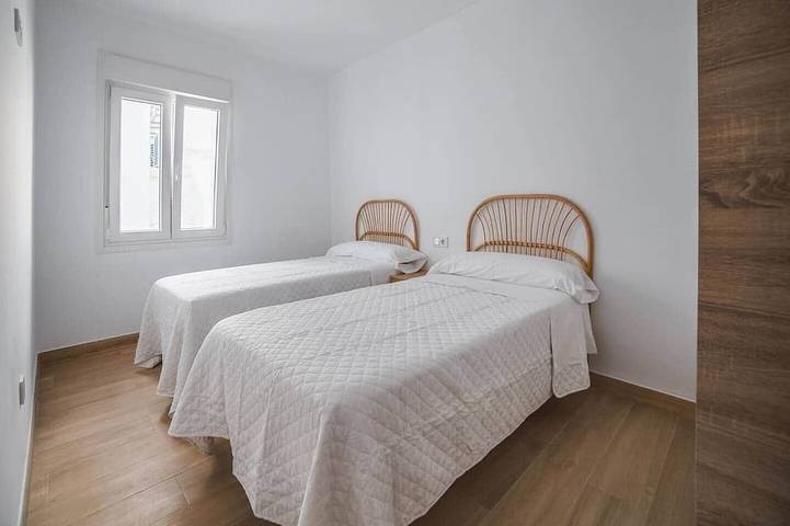 Entire apartment, Downtown Apartment, Patio Cuarenta 2A in Algeciras, Costa de la Luz