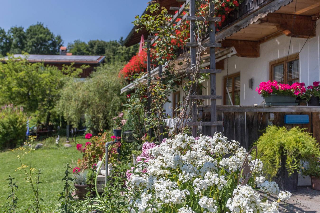 Ganze Wohnung, Ferienwohnung 'Enzian' mit Bergblick, Balkon und Wlan in Fischbachau, Bayerische Alpen