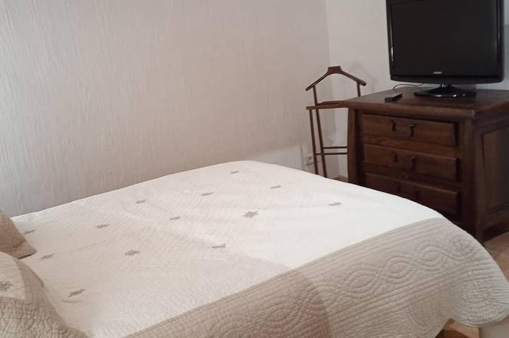 Location de vacances pour 2 personnes, avec terrasse et jardin à Roussas - 3