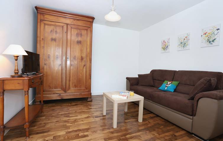 Appartement confortable avec jardin, terrasse et parking in Andouillé-Neuville, Région de Rennes