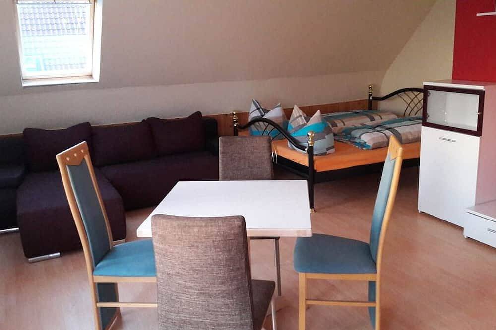 Ganze Wohnung, Charmantes Apartment mit Seeblick und moderner Ausstattung nahe dem Achterwasser in Warthe, Rankwitz