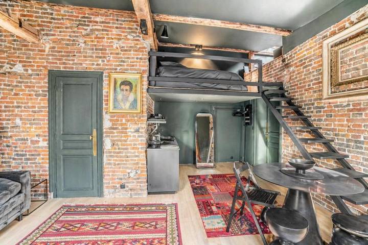 Gîte pour 4 personnes, avec vue dans L'Olympia (Paris)