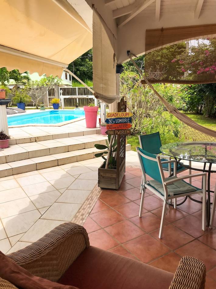 Estudio entero, Acogedor estudio en Les Abymes, piscina y jardín, 25 m² in Les Abymes, Guadalupe