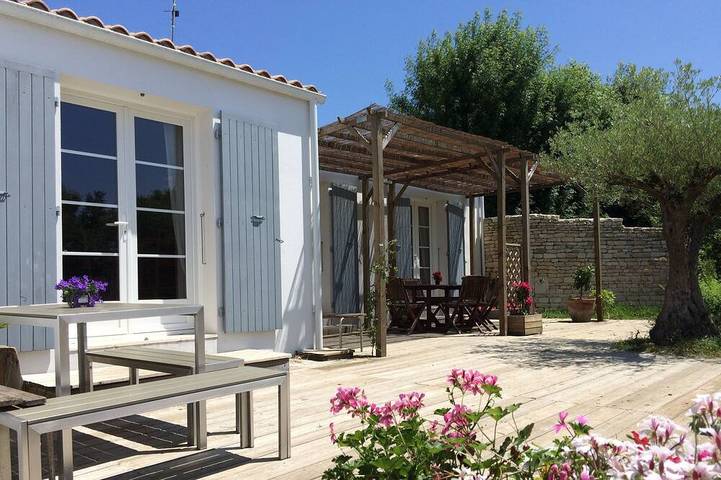 Maison de vacances pour 12 personnes, avec jardin et terrasse à Le Château-d'Oléron