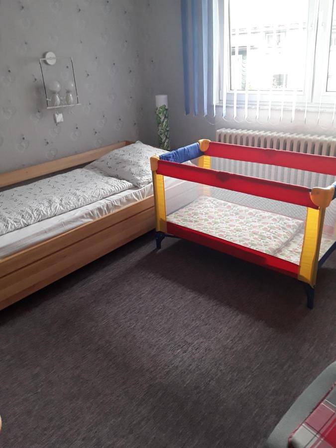 Ferienwohnung für 4 Personen, mit Balkon und Terrasse sowie Garten und Sauna in Schwarzatal - 4