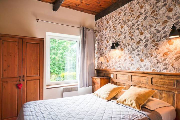 Gîte pour 4 personnes, avec jacuzzi et jardin à Plouégat-Moysan - 2