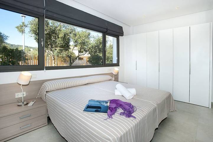 Villa moderna de lujo con piscina climatizada, jacuzzi y 4 habitaciones en suite in Crestatx, Sa Pobla