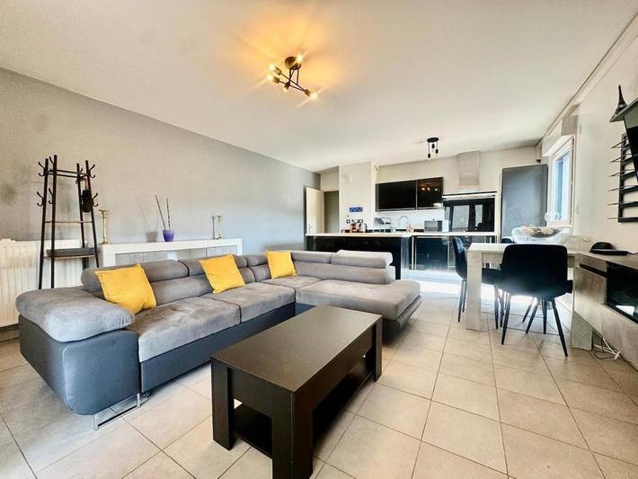 Gîte pour 6 personnes, avec terrasse dans Bowling Acropolis Nice - 4