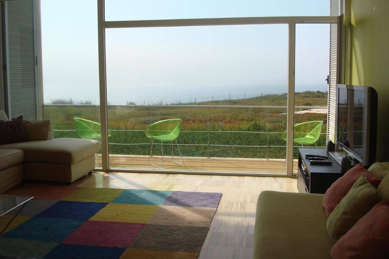 Villa - Beach Front in A dos Cunhados e Maceira, Distrito de Lisboa