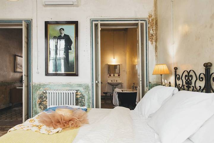 Joia House is a luxury stately home in Mahon for the best vacation experience in Maó, Coast of Menorca