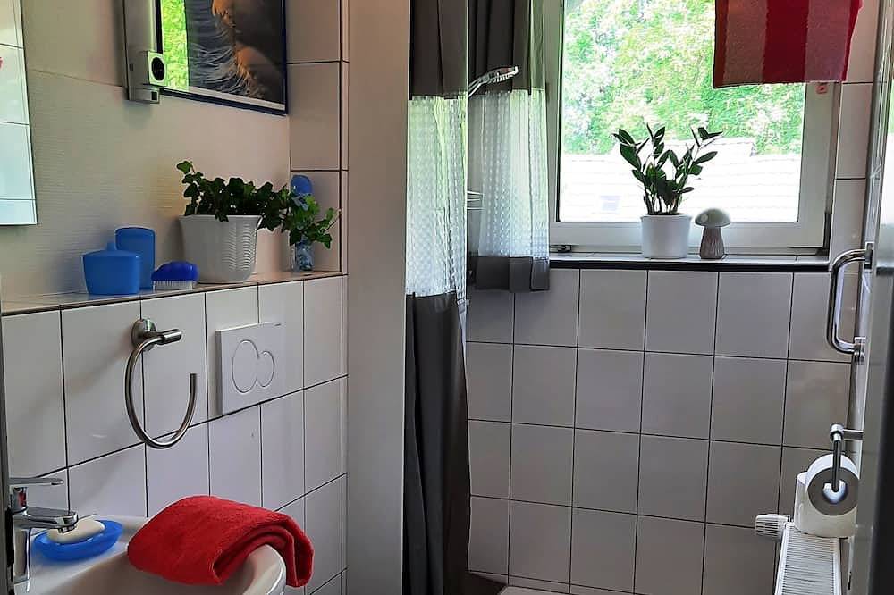 Ganze Wohnung, Große Ferienwohnung mit Boxspringbetten und Balkon in Friesoythe in Friesoythe, Nordseeküste