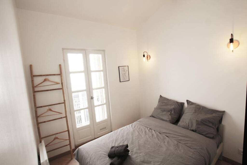 Appartement entier, Two-Bedroom Apartment in Marseille, Région de Marseille