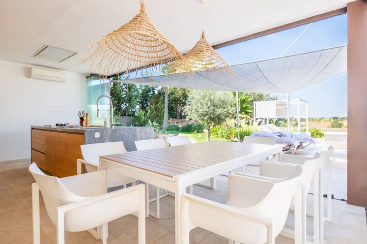 Finca Son Set mit beheiztem Pool, zwei Küchen, Design-Fitnessraum & Fußballfeld. A/C & Wlan in Inca, Mallorca Inselmitte