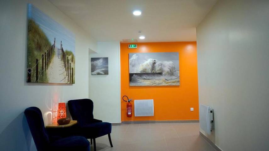 Hôtel pour 3 personnes, avec terrasse, animaux acceptés à Les Pavillons-sous-Bois - 4