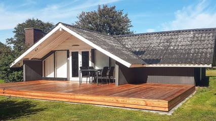 Ferienhaus für 6 Personen, mit Terrasse und Garten in Eskov Strandpark