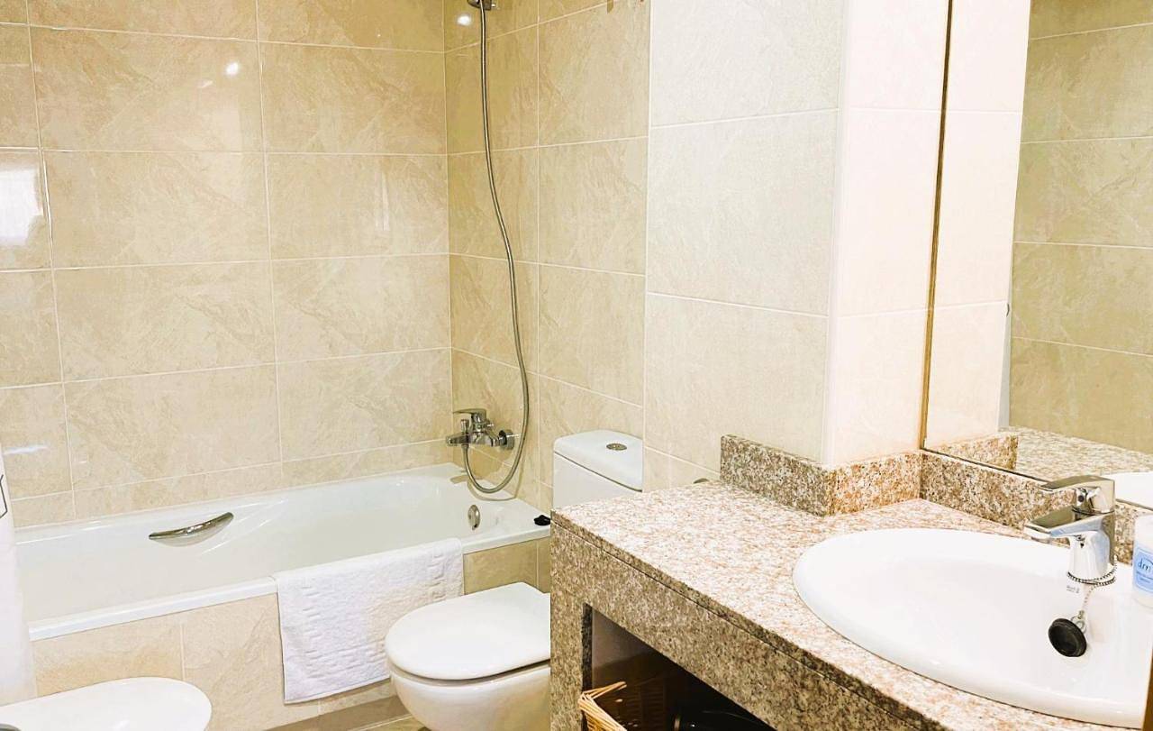 Appartement entier, Onze - primera línea de mar con piscina in Cubelles, Garraf