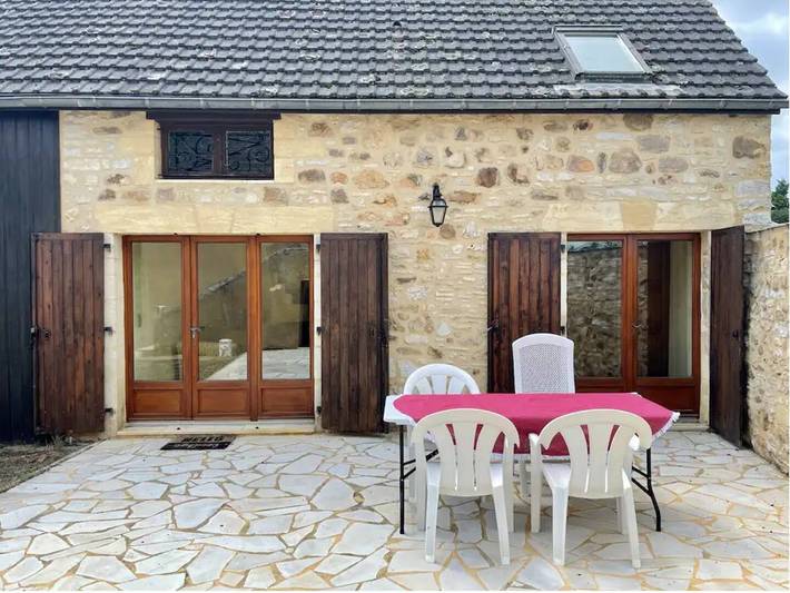 Gîte pour 4 personnes, avec terrasse et jardin à Saint-Martial-de-Nabirat