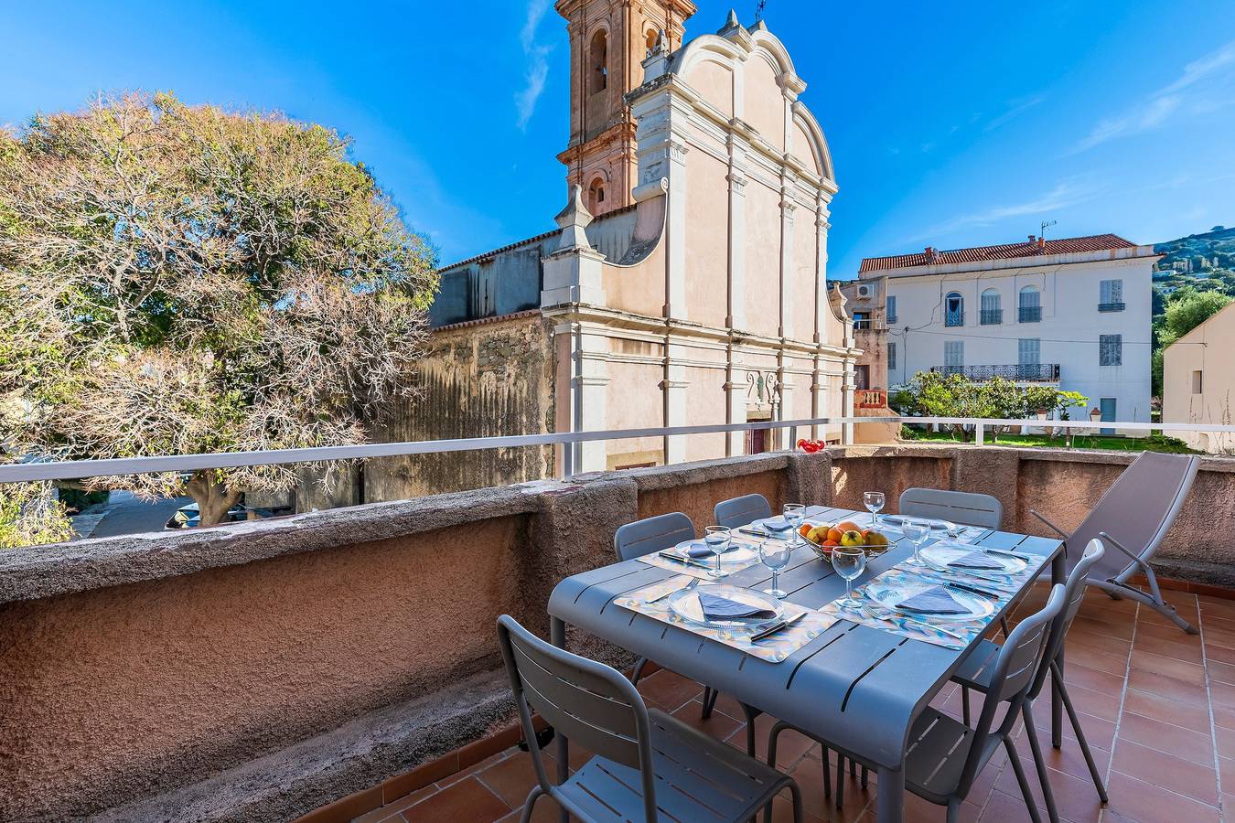 Ganze Wohnung, Ferienwohnung für 6 Personen mit Terrasse in Aregno, Calvi und Umgebung