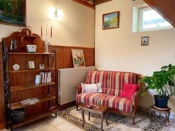 Gîte pour 2 personnes, avec jardin ainsi que terrasse et sauna à Pouillé