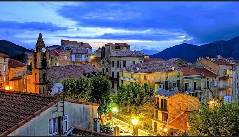 Location de vacances pour 3 personnes, avec vue et terrasse à Sainte-Lucie-de-Tallano - 3