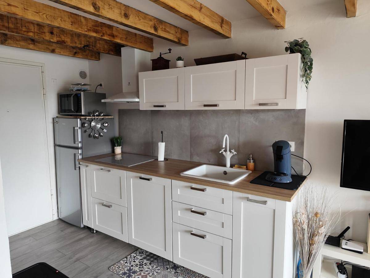 Appartement entier, Two-Bedroom Chalet in Gréolières les Neiges, Gréolières