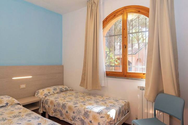 Elegante appartamento in villa per 6 persone con Wifi, A/C, piscina, Tv, terrazza e animali ammessi in Lido di Spina, Provincia di Ferrara