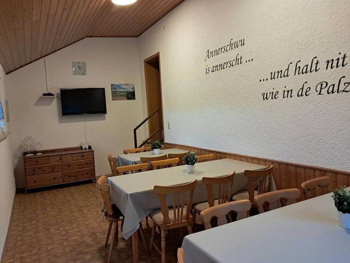 Wanderheim Petersbächel - Ferienhaus, Dusche und Bad, Wc, 3 Schlafräume in Fischbach bei Dahn, Landkreis Südwestpfalz