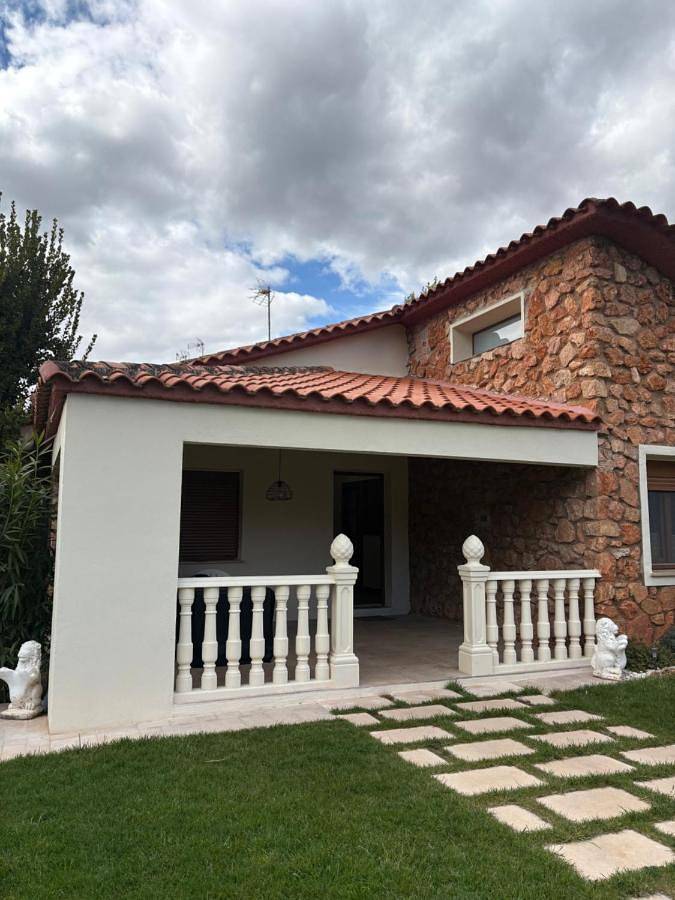 Casa rural para 7 personas, con piscina además de jardín y vistas en Parque natural de las Lagunas de Ruidera - 4