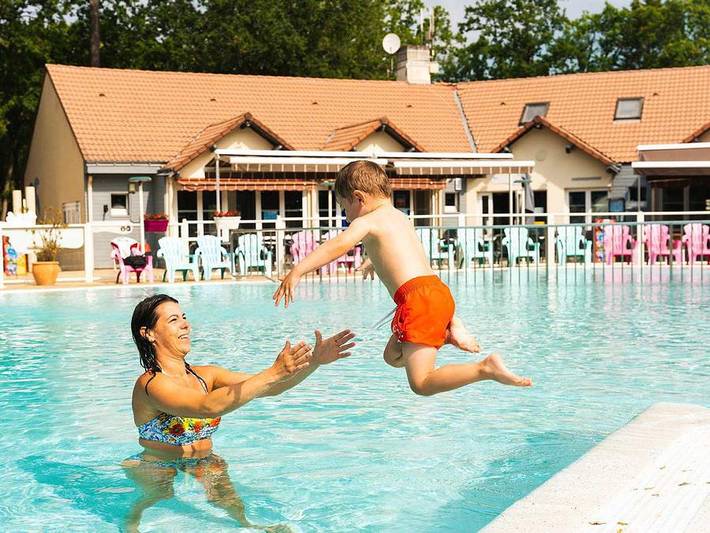 Camping Siblu Les Pierres Couchées - Funpass inclus - Mobilhome 8 personnes - Essentiel 3ch 8p Signature sans clim in Saint-Brevin-les-Pins, Côte de Jade
