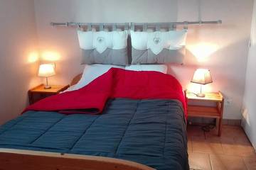 Gîte pour 6 Personnes dans Valette, Massif central, Photo 2