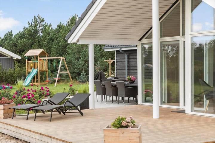 Holiday home for 8 people, with sauna and garden as well as terrace and hot tub, with pets - 1