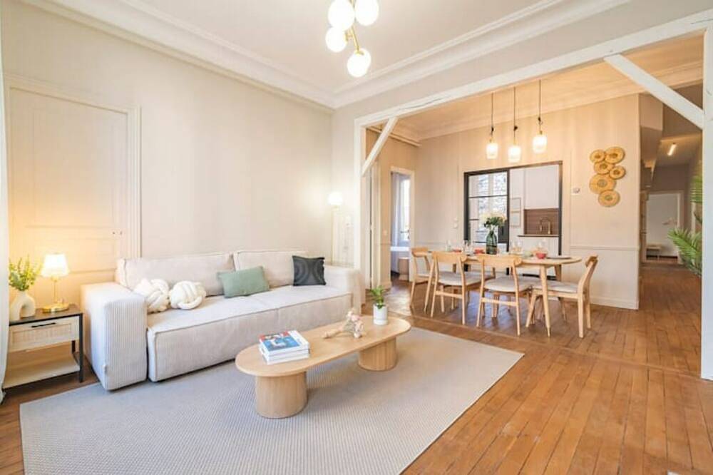 Entire apartment, Le Champagne Central in Reims, Marne