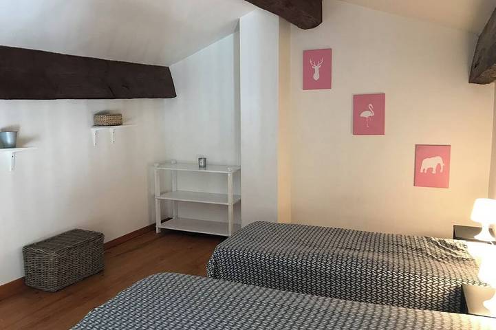 Location de vacances pour 6 personnes, avec terrasse, animaux acceptés à Olonzac - 3